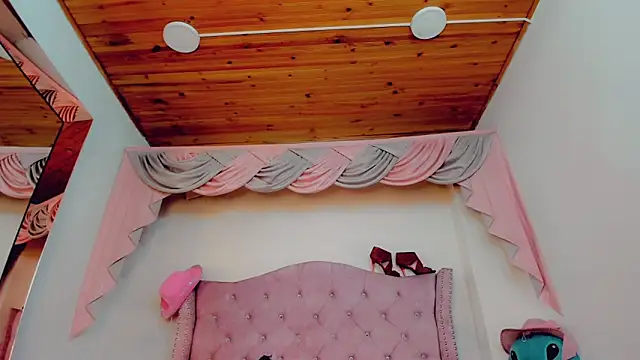  Abby white  online show from 12.20.25