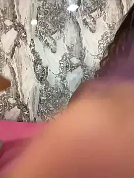 MiiaaCollinss online show from 09.20.25