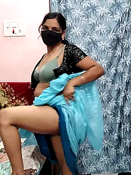 Snapshot of Lalitha-1995 chatting on 07.18.26 Lalitha-1995 online show from 07.18.26