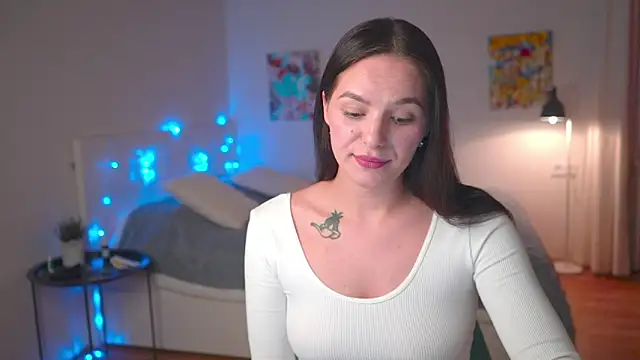 EwelynScott online show from 10.13.25