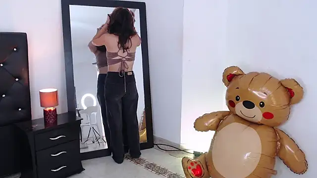 miascarlet 16 online show from 12.16.25