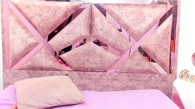 AnnieRamirez online show from 11.13.25