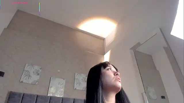 Lunaa bellaa online show from 10.30.25