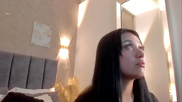 Lunaa bellaa online show from 02.06.26