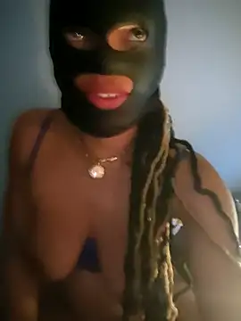 Snapshot of sweetybae75 chatting on 09.23.25 sweetybae75 online show from 09.23.25