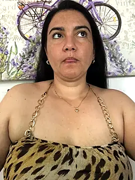 Snapshot of sweetdulcexxx chatting on 12.01.25 sweetdulcexxx online show from 12.01.25