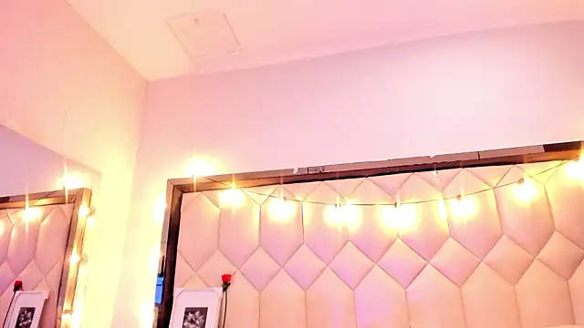 Snapshot of Scarletbigbug chatting on 02.25.26 Scarletbigbug online show from 02.25.26