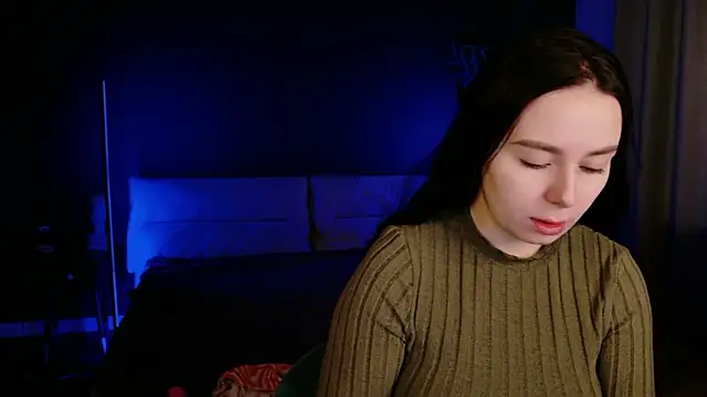 Snapshot of Di_na_Bell chatting on 04.24.26 Di na Bell online show from 04.24.26