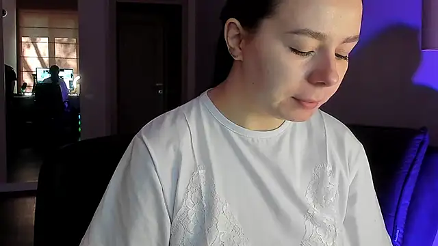 Snapshot of Di_na_Bell chatting on 05.08.26 Di na Bell online show from 05.08.26