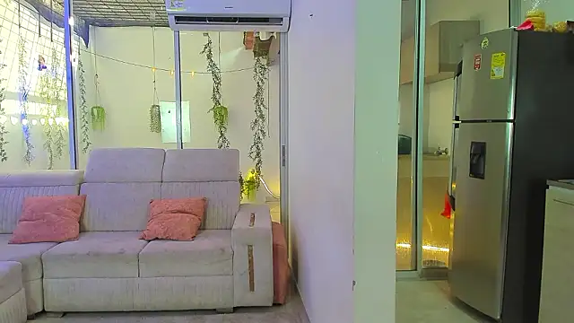 Snapshot of stangirls_ chatting on 02.02.26 stangirls online show from 02.02.26