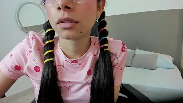 carlina 15 online show from 10.24.25