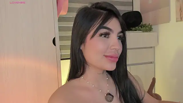 EmmyKenner online show from 04.04.26