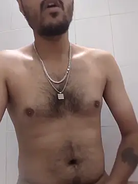 Snapshot of joywithzara chatting on 12.17.25 joywithzara online show from 12.17.25