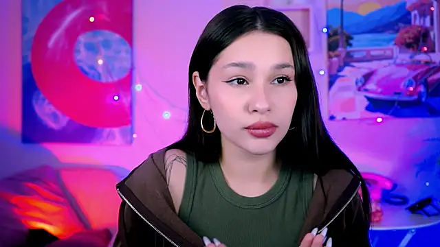 KimClarks  online show from 10.04.25