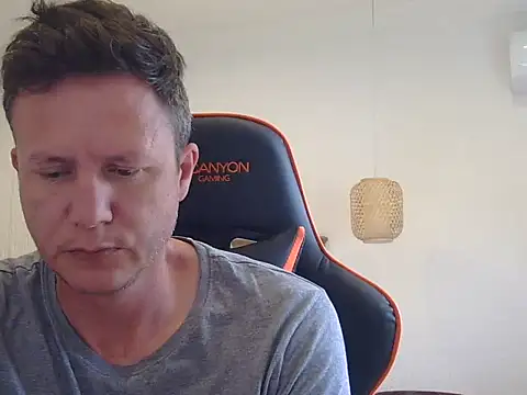 Snapshot of TroyDieselXXX chatting on 12.14.25 TroyDieselXXX online show from 12.14.25