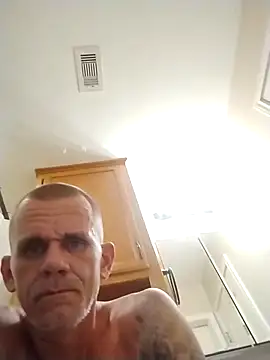 Snapshot of helldonk chatting on 09.23.25 helldonk online show from 09.23.25