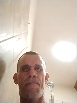 Snapshot of helldonk chatting on 09.29.25 helldonk online show from 09.29.25