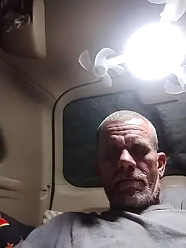 Snapshot of helldonk chatting on 10.23.25 helldonk online show from 10.23.25