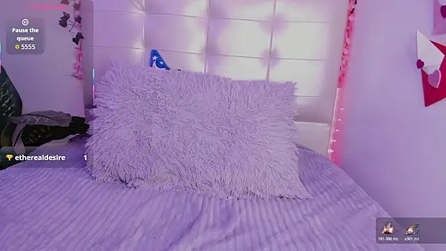 Anna Blade  online show from 02.13.26