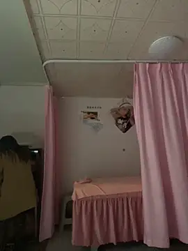 Snapshot of xlj4523 chatting on 10.30.25 xlj4523 online show from 10.30.25