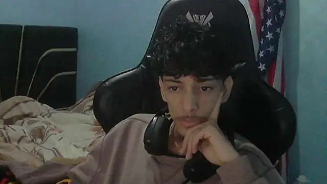 Dark DesireX online show from 12.20.25