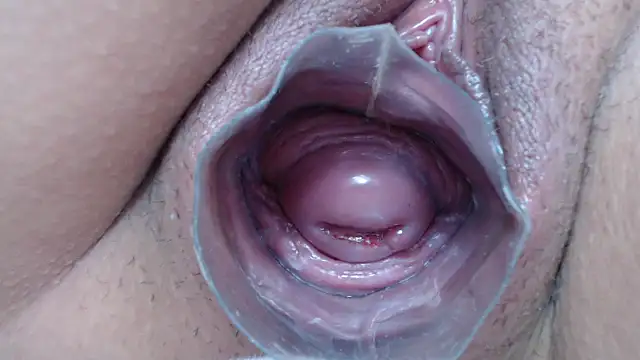 Snapshot of Princess_pussy01 chatting on 11.26.25 Princess pussy01 online show from 11.26.25