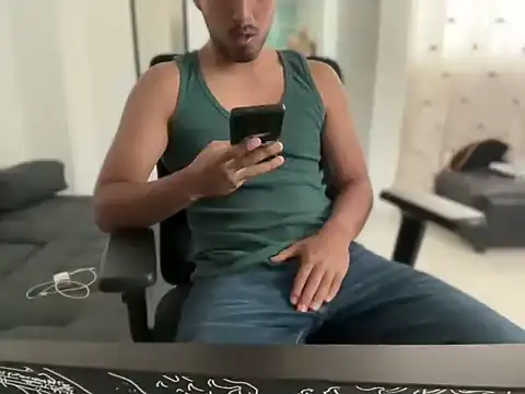 millan 32 online show from 10.22.25