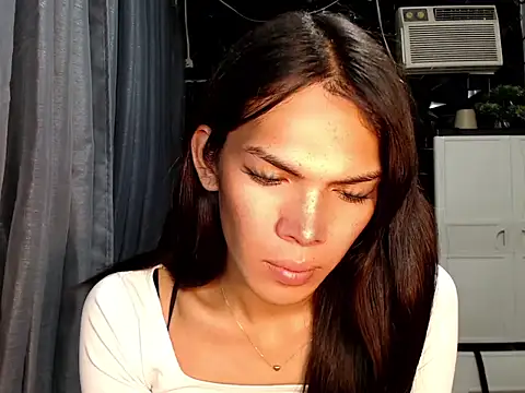 Snapshot of ladyhotcuming chatting on 06.17.26 ladyhotcuming online show from 06.17.26