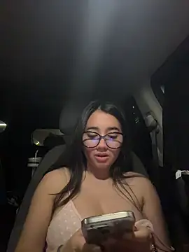 Michelle Zoe online show from 06.11.26
