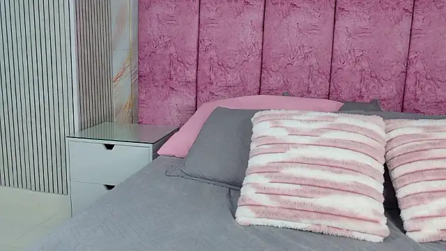 Snapshot of emmacurvy chatting on 03.03.26 emmacurvy online show from 03.03.26