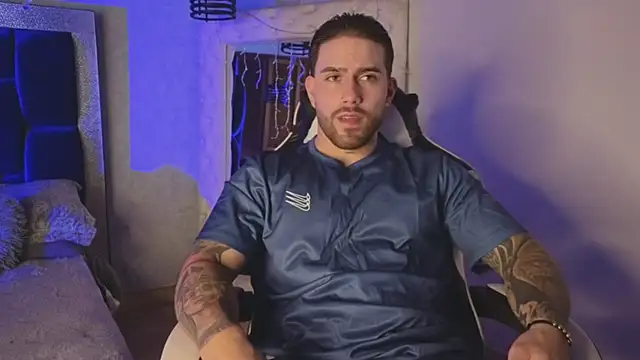 Ades Lowe online show from 11.10.25