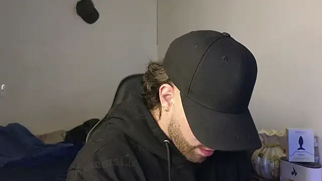 Ades Lowe online show from 04.06.26