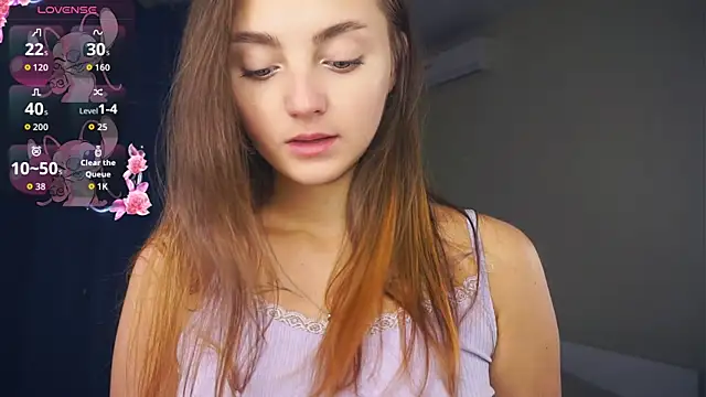 LoraDavi online show from 10.29.25