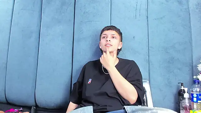 Snapshot of Megan_Thompson_ chatting on 02.12.26 Megan Thompson online show from 02.12.26