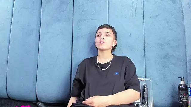 Snapshot of Megan_Thompson_ chatting on 02.13.26 Megan Thompson online show from 02.13.26