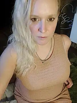 Bouncy-Bella28X online show from 10.23.25