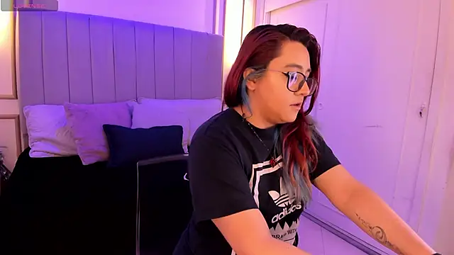 Cherry blush  online show from 09.27.25