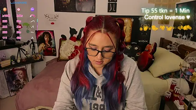 Snapshot of Cherry_blush_ chatting on 12.18.25 Cherry blush online show from 12.18.25