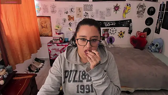 Cherry blush  online show from 05.14.26