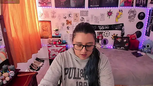 Cherry blush  online show from 05.25.26