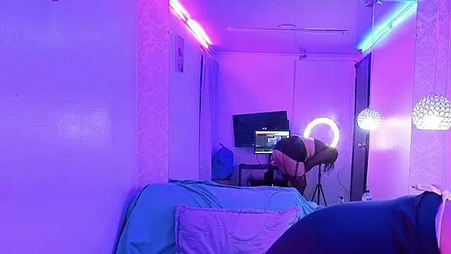 scarlett widow  online show from 01.16.26