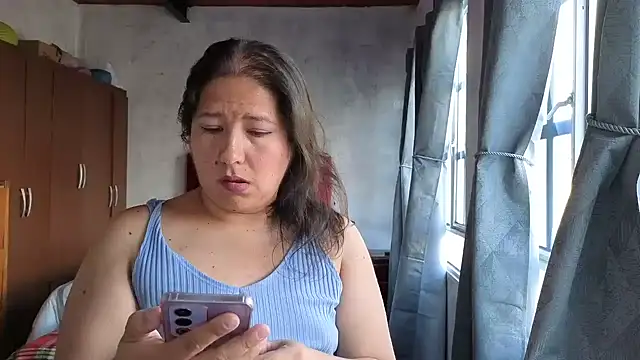 scarlett widow  online show from 04.02.26