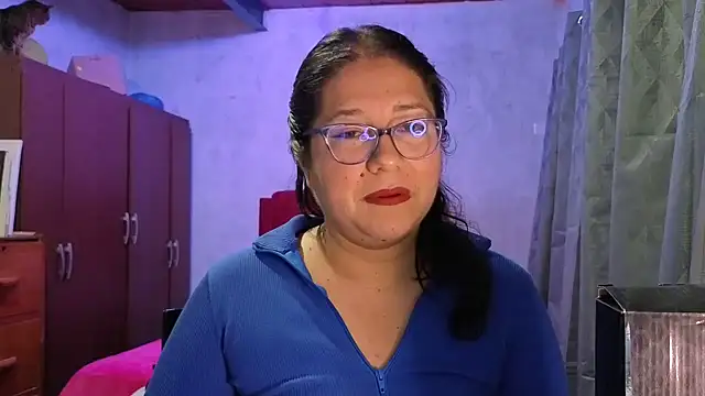 scarlett widow  online show from 04.24.26