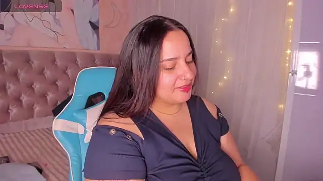 Snapshot of artemisa19 chatting on 11.27.25 artemisa19 online show from 11.27.25