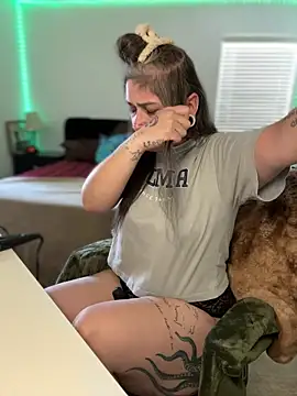 Alix Valentine online show from 04.04.26