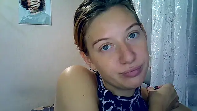 Lily Ember online show from 09.29.25