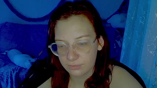 Lily Ember online show from 01.12.26