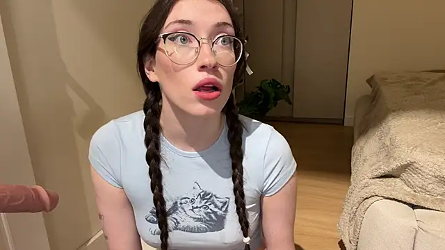 Kelly Berry   online show from 04.08.26