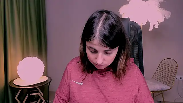 MartaEdams online show from 12.02.25