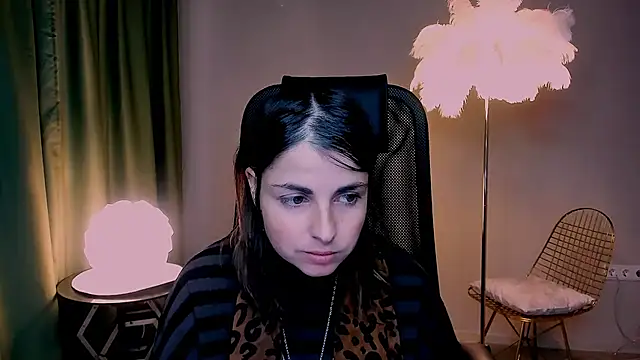 MartaEdams online show from 12.05.25